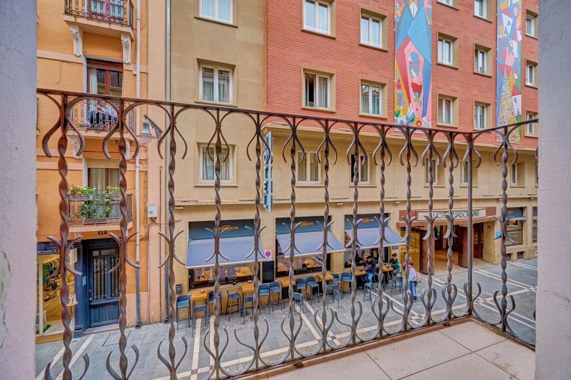 Centro Historico Exterior, Calle Nueva Dos Balcones Pamplona Exteriör bild
